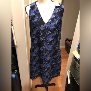 NWT Banana Republic Women’s Dress Size 12, Color Blue & Black